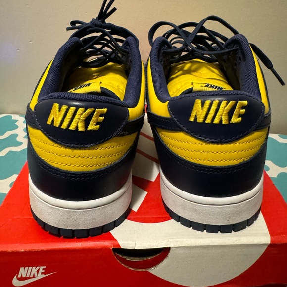 Nike Dunk Low Retro - Picture 3 of 4